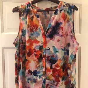 NYDJ sleeveless silky blouse
